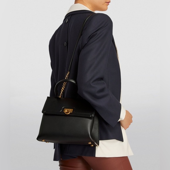 Salvatore Ferragamo Trifolio black small tote - Picture 5 of 15